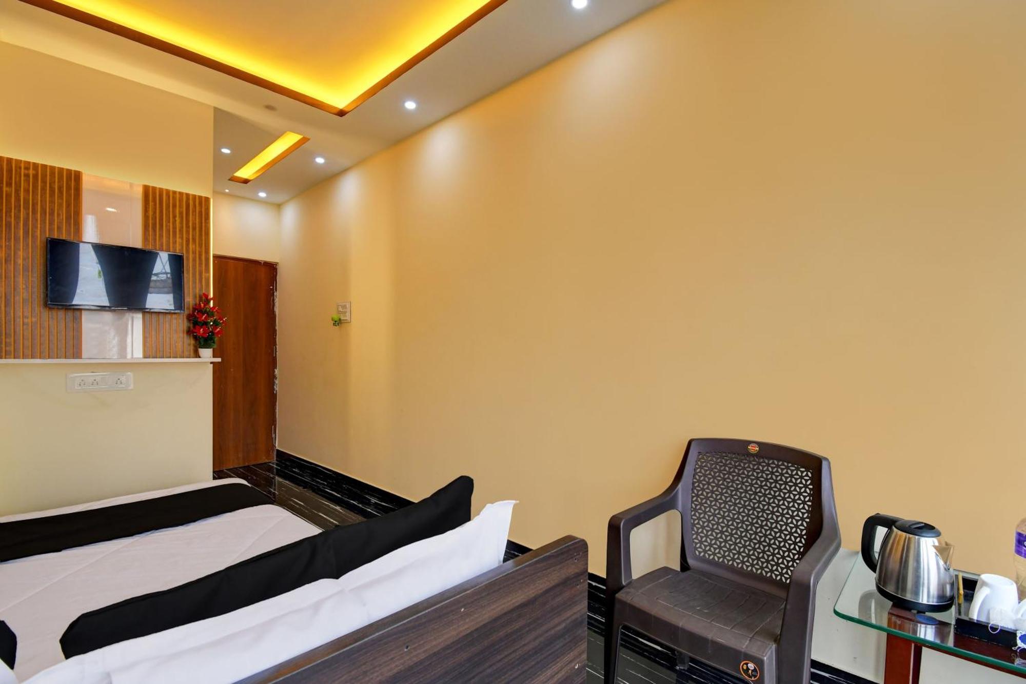 Hotel O Chilli Pepper Hotel And Restaurant Калькутта Экстерьер фото